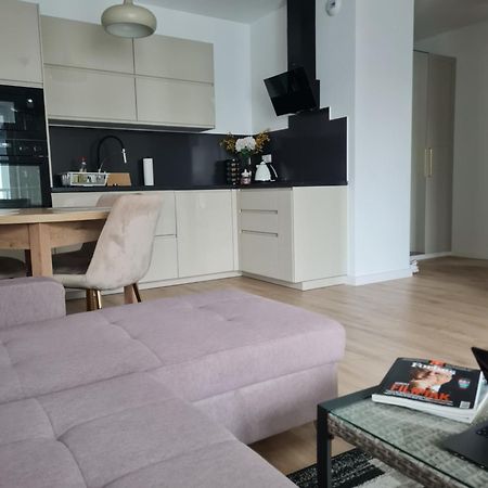 Airport Apartment Warszawa Eksteriør billede